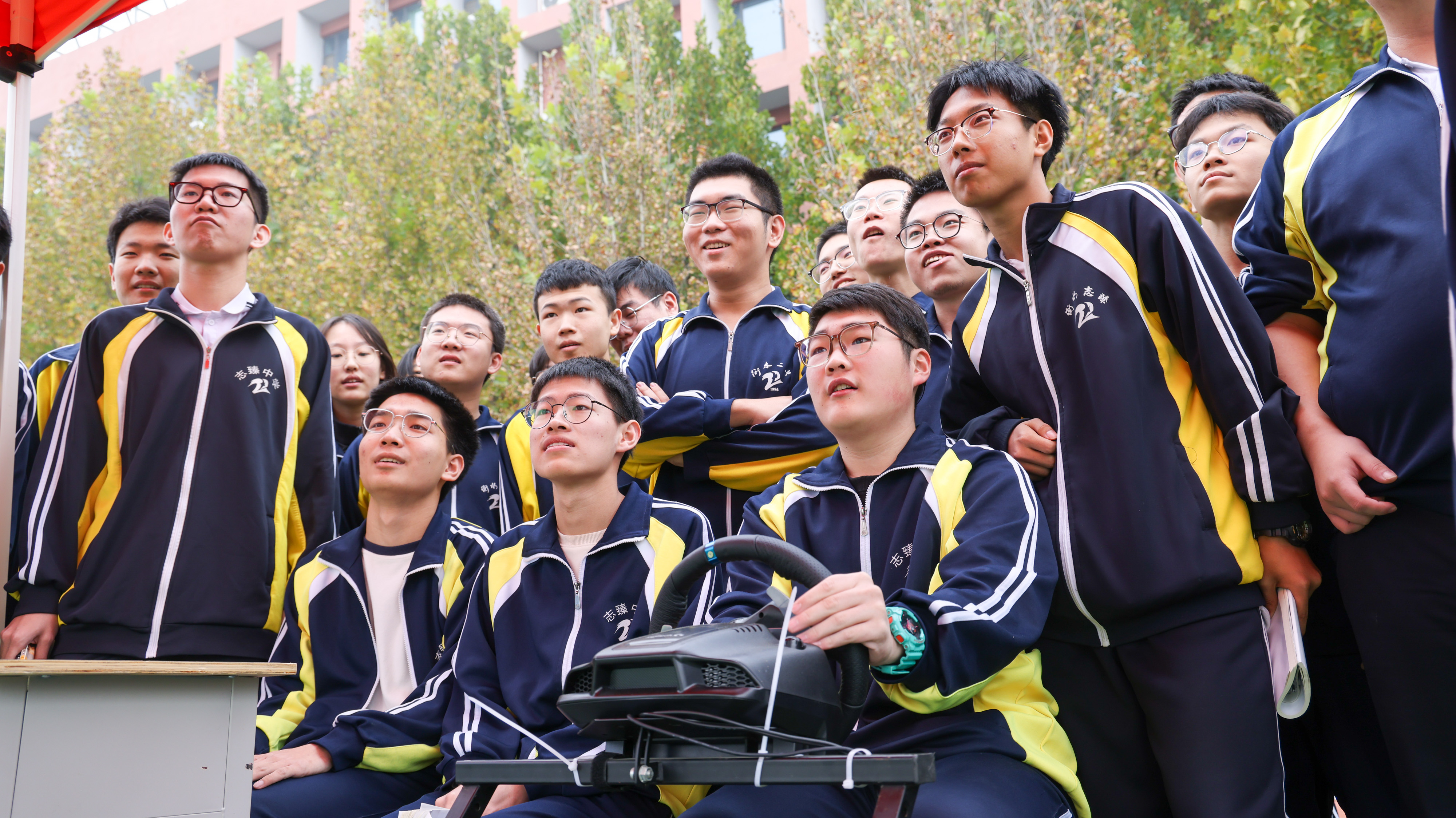 (3)模拟竞速赛车 (3).jpg (3)模拟竞速赛车 (3).jpg