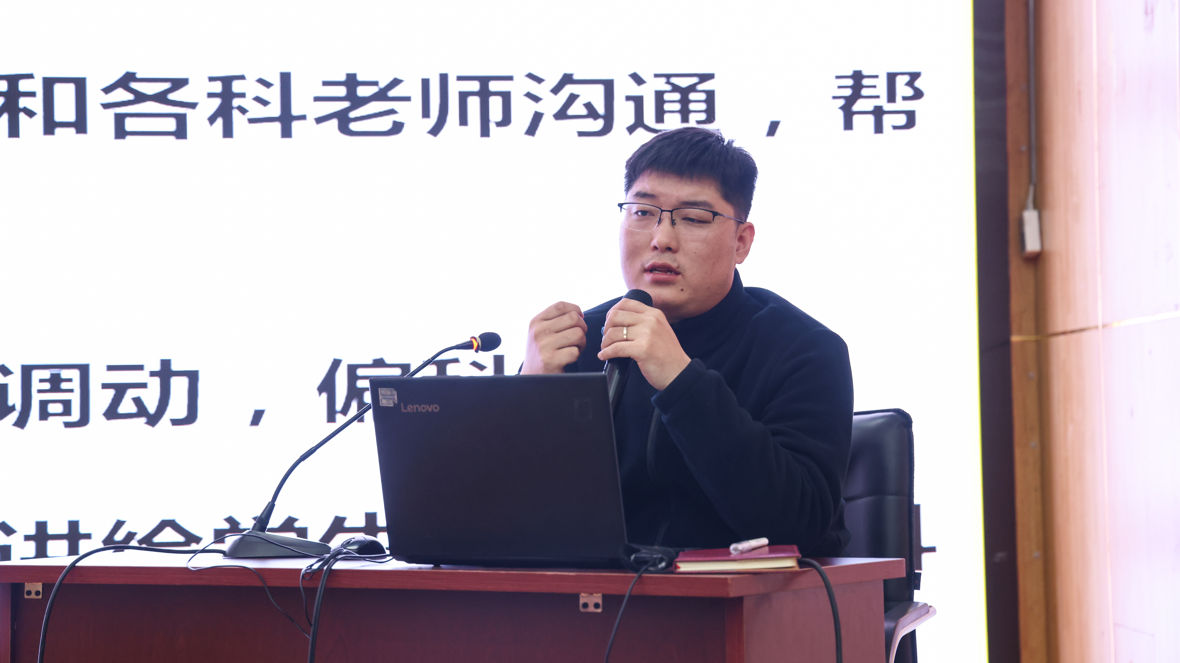 2G6A9330.jpg 2G6A9330.jpg